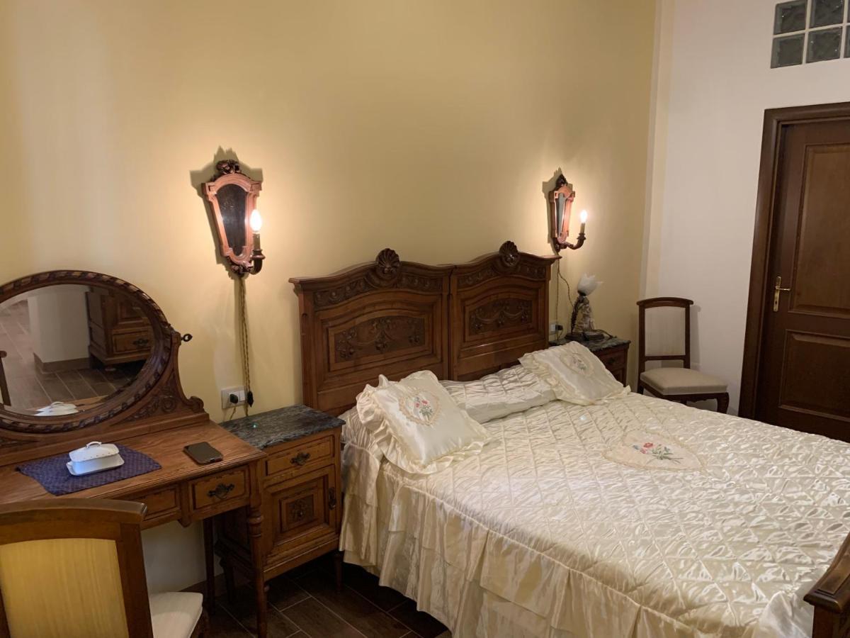 Bouganville Viverone Bagian luar foto