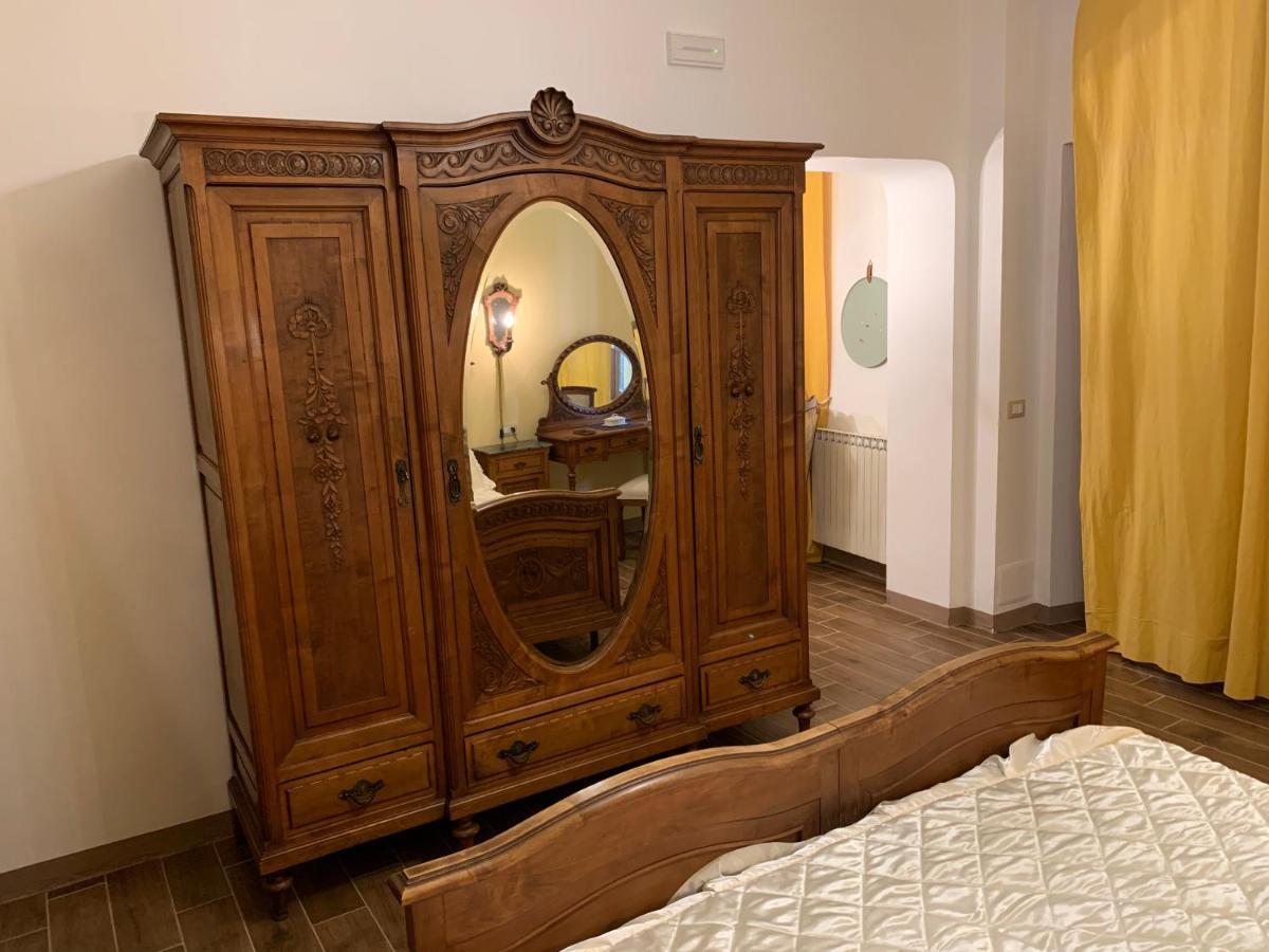 Bouganville Viverone Bagian luar foto