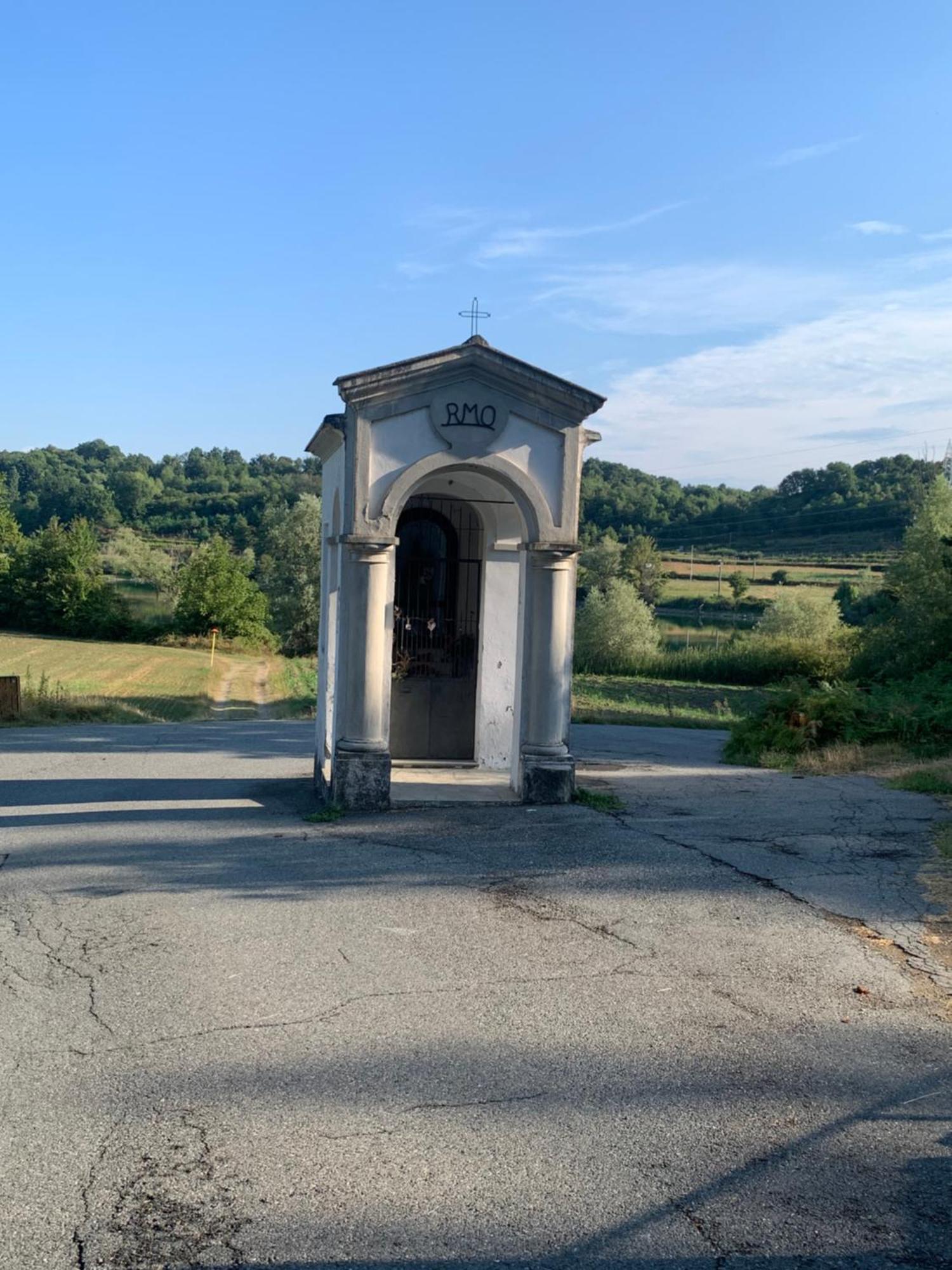 Bouganville Viverone Bagian luar foto